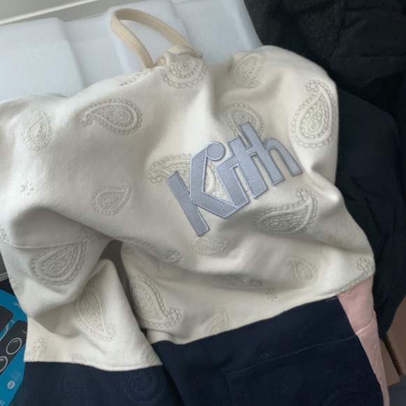 Kith jacket authentic without box (tags are shown) - Picture 2 of 4